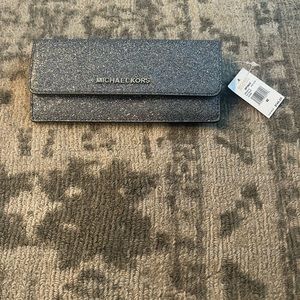 Michael Kors wallet silver nwt